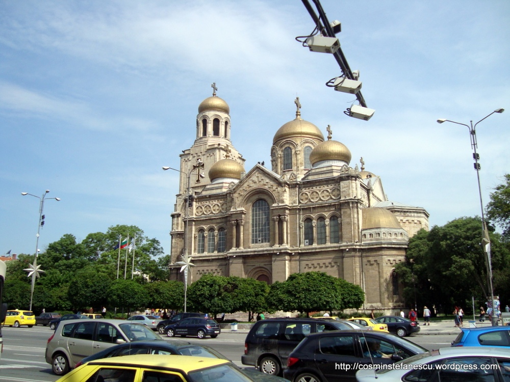 Catedrala ~ Sf. Adormirea Maicii Domnului ~ Varna -Bulgaria Foto Cosmin Stefanescu (3)